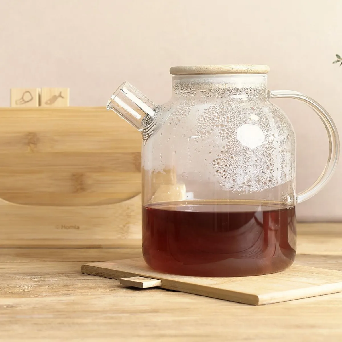 HOMLA Dzbanek Saffron Z Bambusowym Wieczkiem 1,8 L Przezroczysty Online