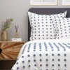 HOMLA Pościel Nivell Z Mikrofibry Z Niebieskimi Pomponami 200X220 Cm Bialy Sale