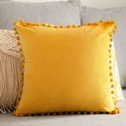 HOMLA Poszewka Eslov Musztardowa Z Pomponami 45X45 Cm Musztardowy Discount