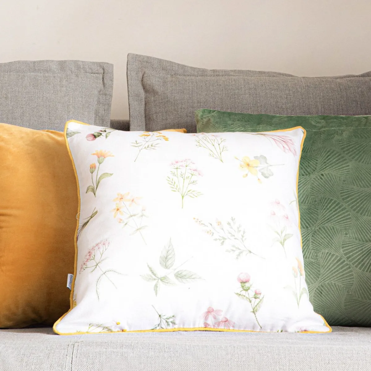 HOMLA Poszewka Prima W Kwiaty 45X45 Cm Wielokolorowy Hot