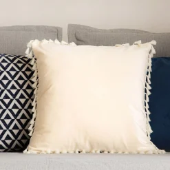 HOMLA Poszewka Urda Ecru Z Fredzlami 45X45 Cm Bezowy Sale