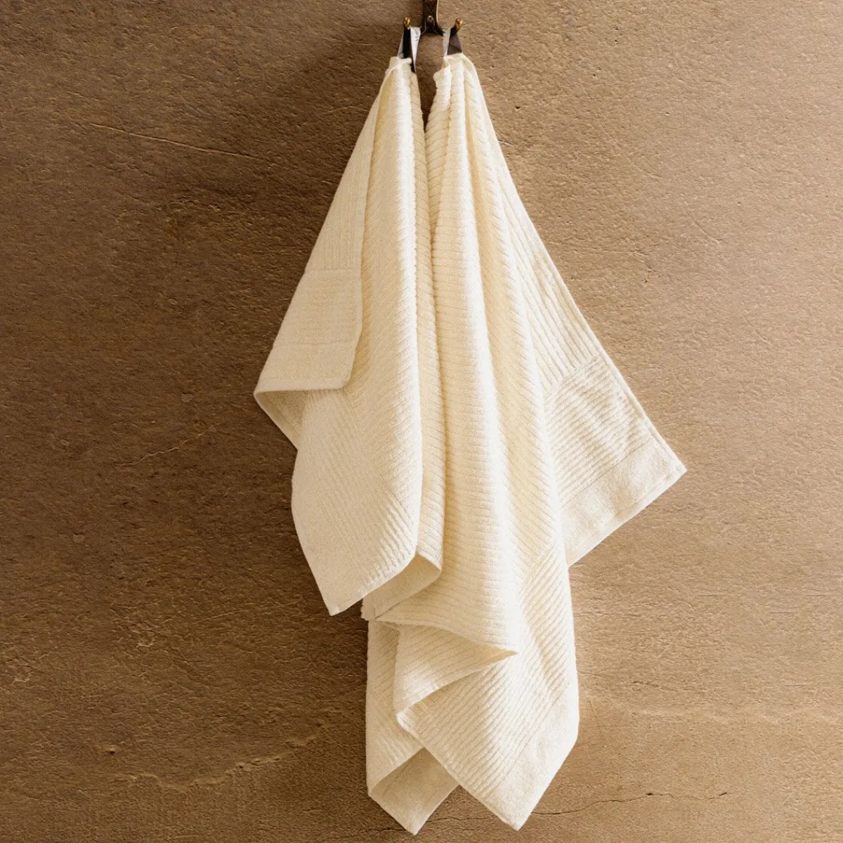 HOMLA Ręcznik Naltio W Paski 70X130 Cm Ecru Discount