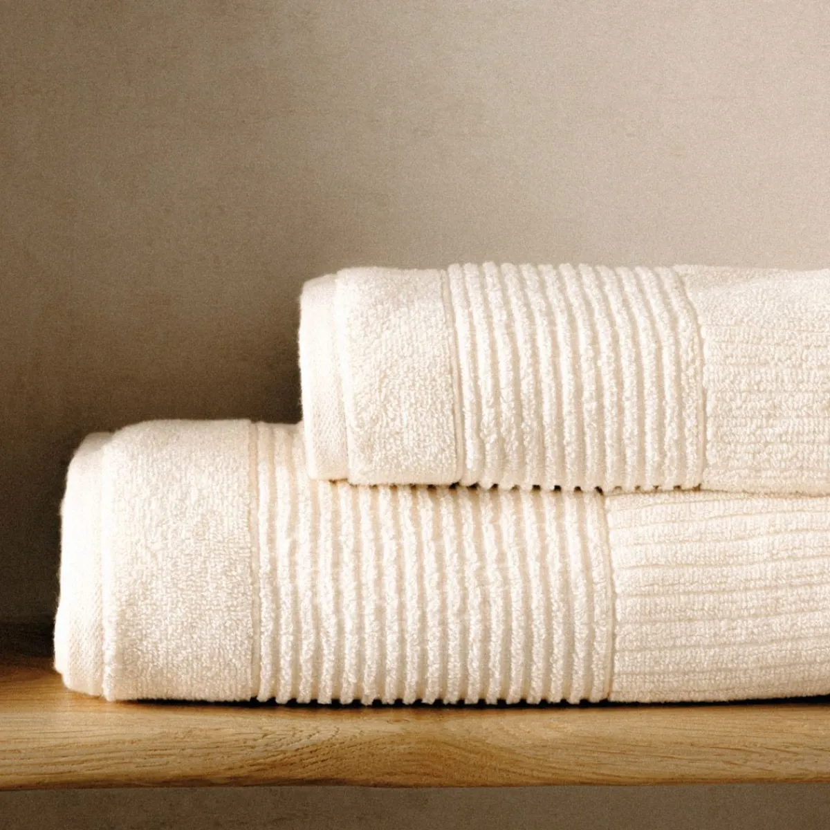 HOMLA Ręcznik Naltio W Paski 70X130 Cm Ecru Discount