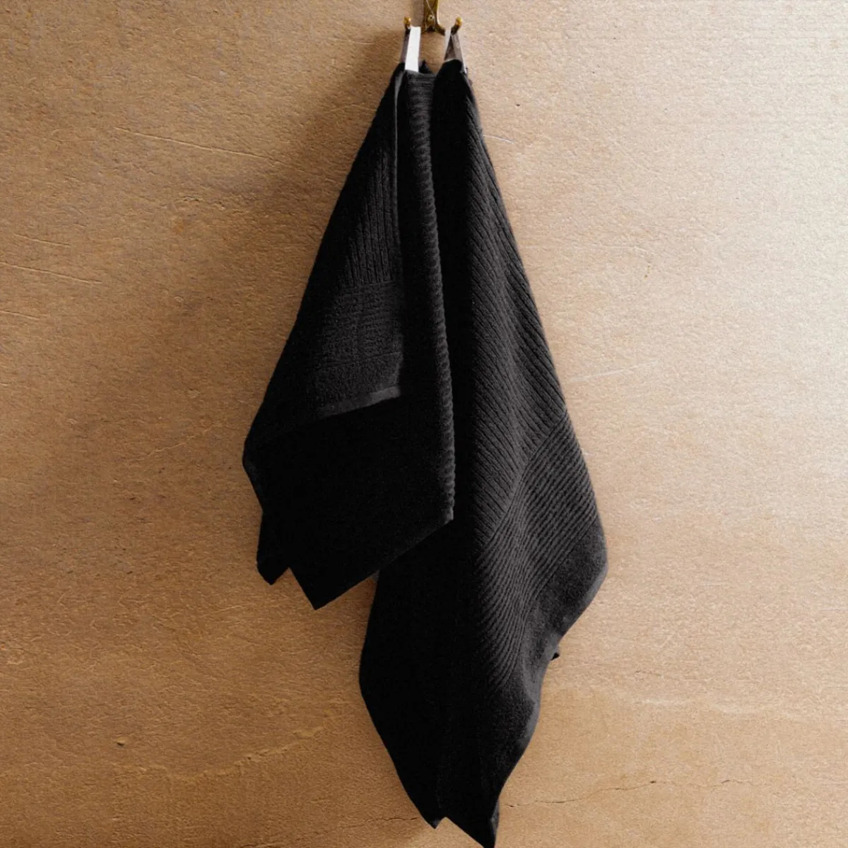 HOMLA Ręcznik Naltio W Paski 50X90 Cm Czarny Outlet